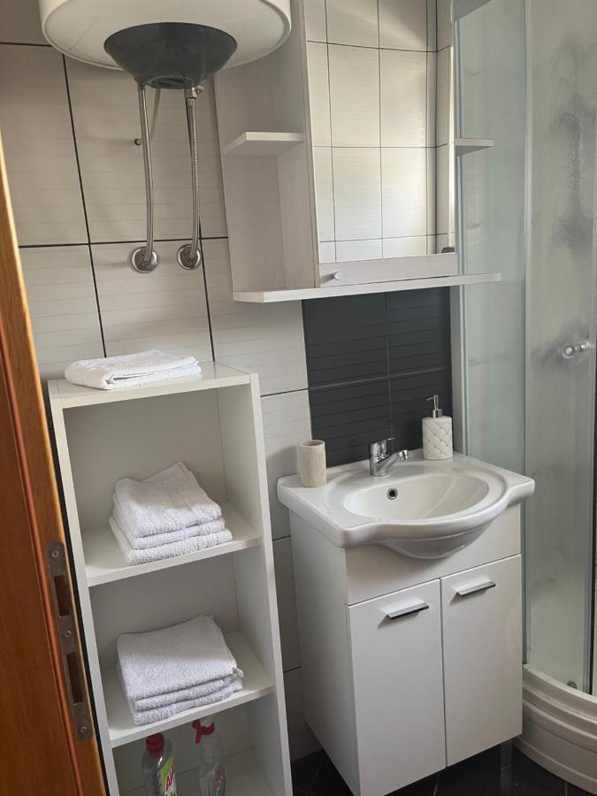 Guesthouse Villa Jurisic 노바야 외부 사진