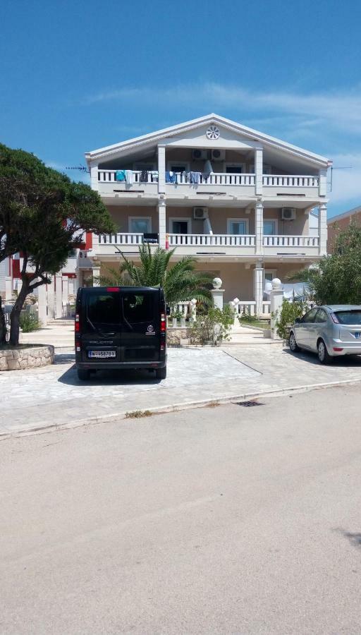 Guesthouse Villa Jurisic 노바야 외부 사진