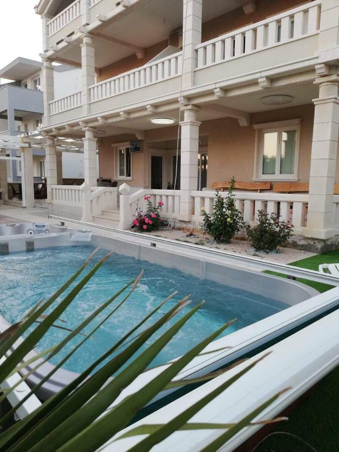Guesthouse Villa Jurisic 노바야 외부 사진
