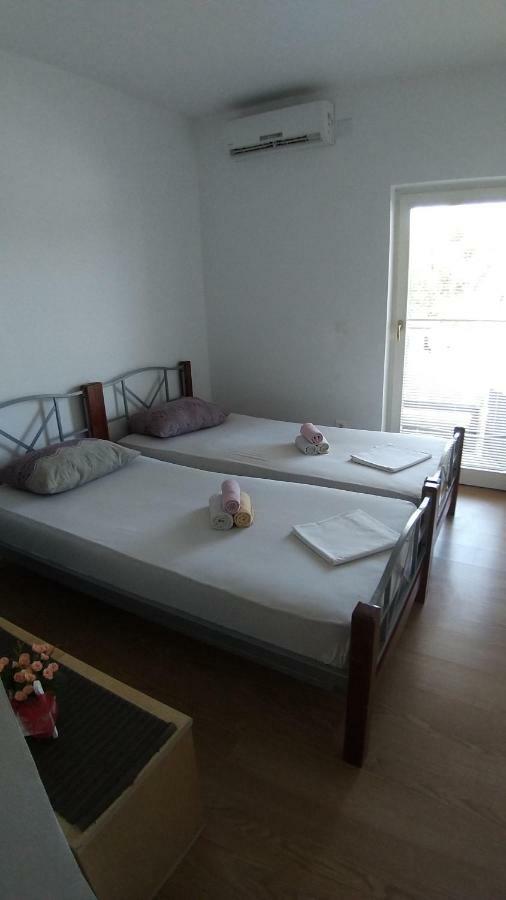 Guesthouse Villa Jurisic 노바야 외부 사진